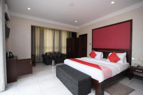  Galaxy City Hotel  Канди